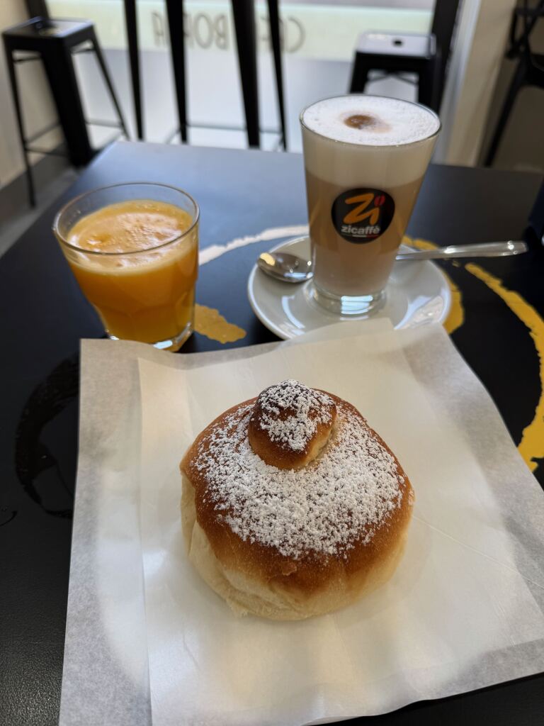 Frukost i Palermo på vintern